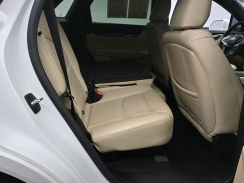 Used 2018 Cadillac XT5 FWD w/ LPO, Wheel Lock Package image 25