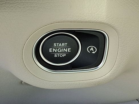 New 2026 Mercedes-Benz GLS 450 4MATIC image 18