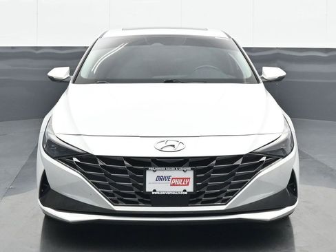 Used 2022 Hyundai Elantra Limited image 1