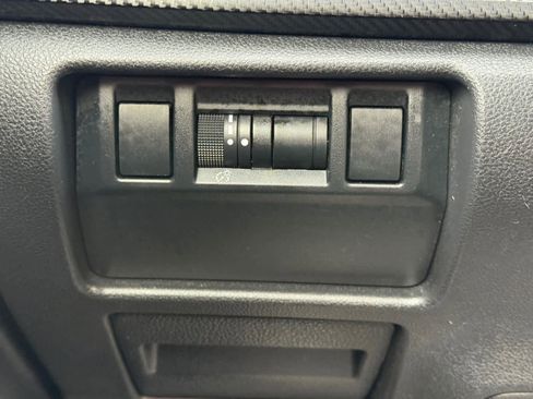 Used 2024 Subaru Crosstrek 2.0i Premium image 19