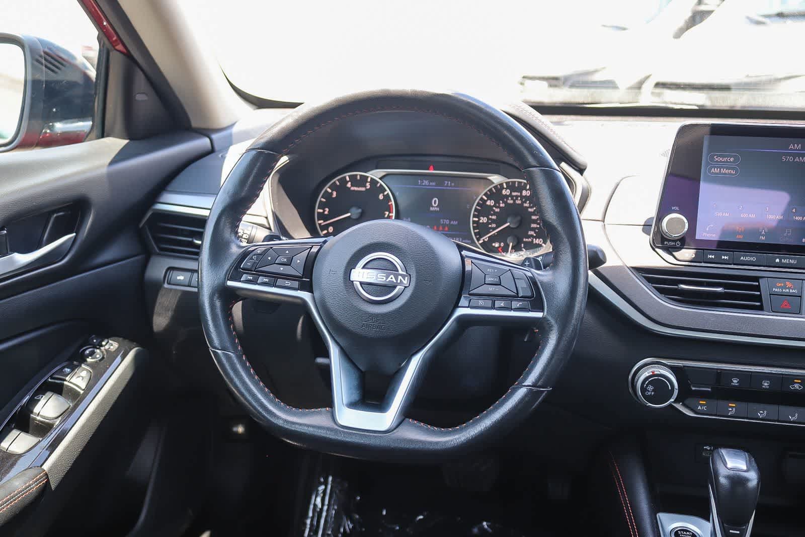 Used 2024 Nissan Altima 2.5 SR FWD image 14