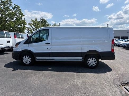 Used 2025 Ford Transit 250 Low Roof w/ Exterior Upgrade Package RWD image 2