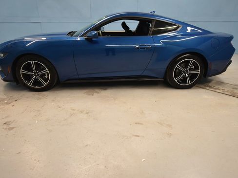 Used 2024 Ford Mustang Coupe image 28