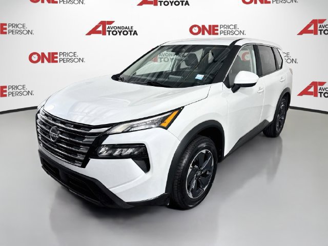 Used 2024 Nissan Rogue SV FWD image 3