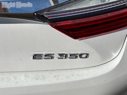 Used 2017 Lexus ES 350 w/ Premium Package image 10