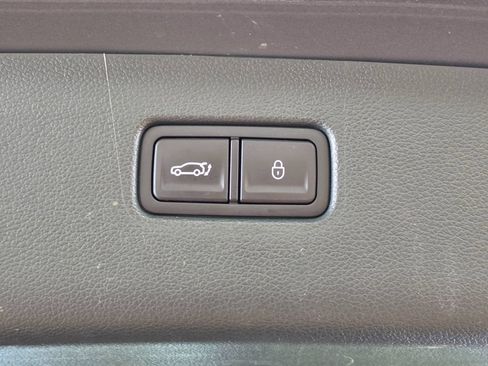 Used 2025 Genesis GV80 3.5T Prestige AWD/4WD image 31
