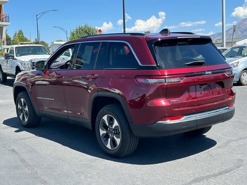 Used 2022 Jeep Grand Cherokee Limited 4xe w/ Luxury Tech Group II AWD/4WD image 7