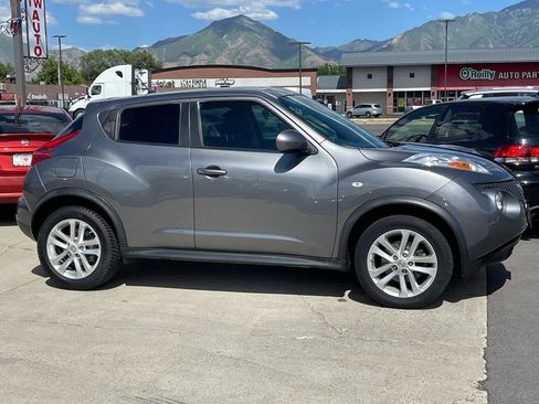 Used 2012 Nissan Juke SV FWD image 4