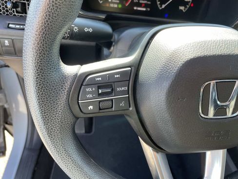 Used 2024 Honda CR-V EX image 17