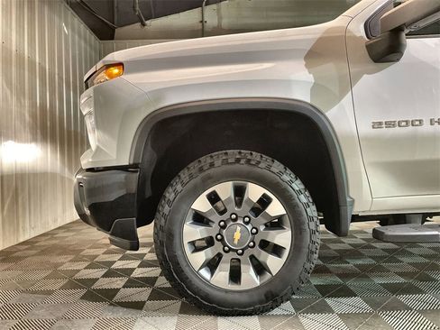 Used 2024 Chevrolet Silverado 2500 Custom w/ Custom Value Package image 31