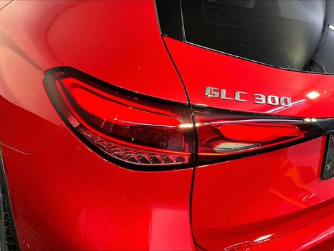 New 2026 Mercedes-Benz GLC 300 4MATIC image 5