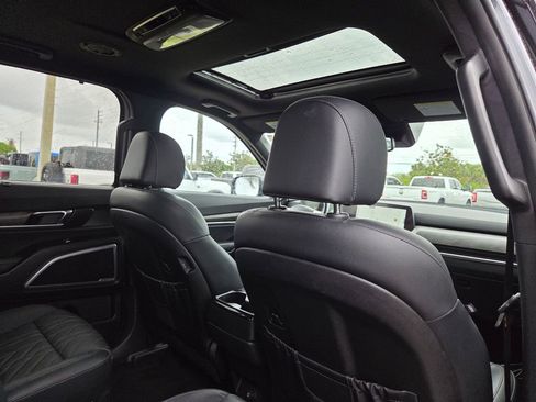 Used 2023 Kia Telluride EX X-Line image 12