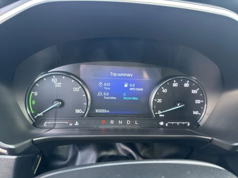 Used 2021 Ford Escape SEL image 19