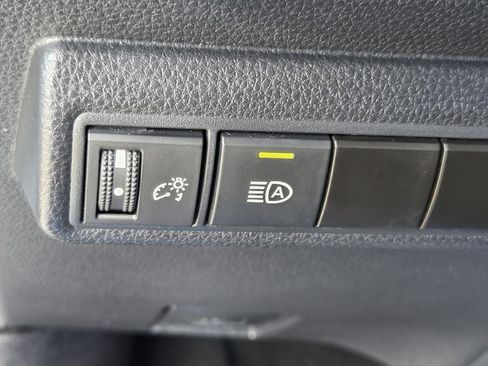 Used 2025 Toyota Corolla LE FWD image 24