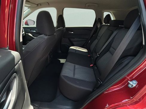 Used 2026 Nissan Rogue SV FWD image 15