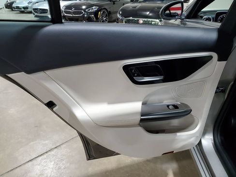 Used 2023 Mercedes-Benz C 300 Sedan image 29