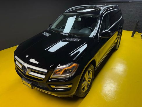 Used 2016 Mercedes-Benz GL 450 4MATIC w/ Premium I Package image 50
