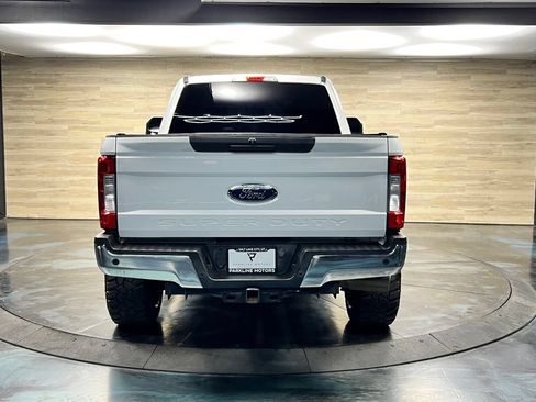 Used 2017 Ford F250 XLT w/ XLT Value Package AWD/4WD image 10