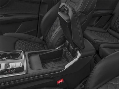 New 2026 Audi SQ7 Premium Plus image 10