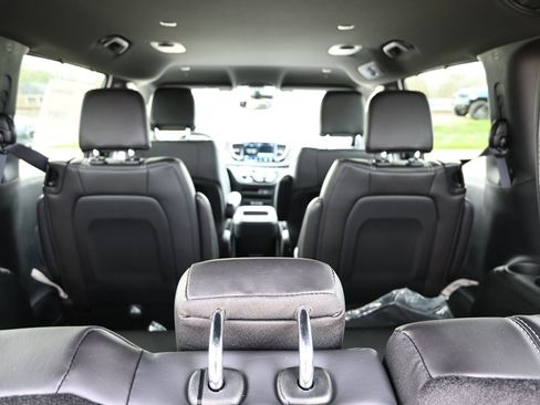 New 2026 Chrysler Pacifica Select image 23