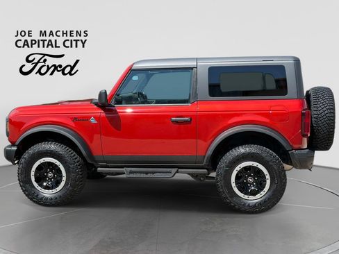 Used 2024 Ford Bronco Black Diamond w/ Sasquatch Package AWD/4WD image 8