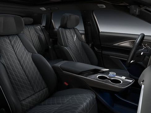 New 2026 Cadillac Lyriq V AWD/4WD image 11