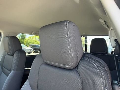 New 2026 Nissan Frontier SV w/ Tow Package AWD/4WD image 21