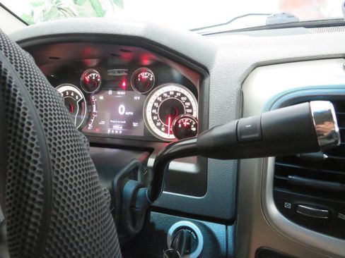 Used 2015 RAM 3500 Big Horn image 13