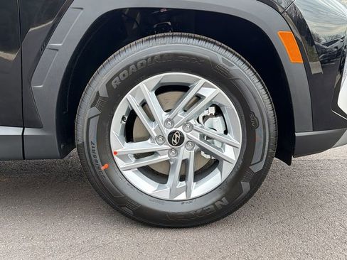 New 2026 Hyundai Tucson SE image 13