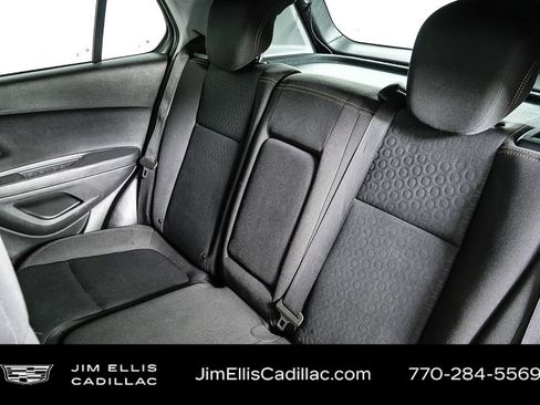 Used 2019 Chevrolet Trax LS image 17