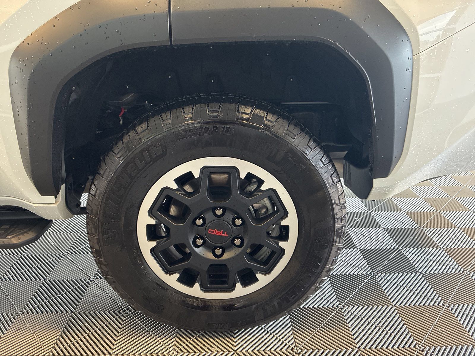 Used 2025 Toyota 4Runner TRD Off-Road AWD/4WD image 8