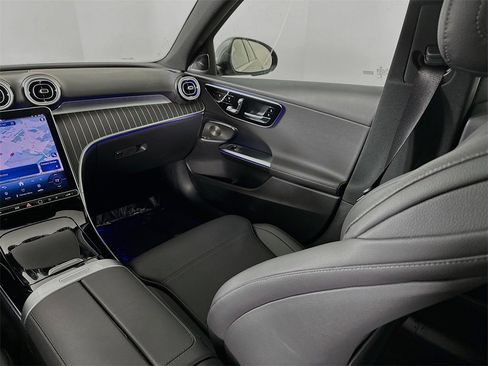 Used 2025 Mercedes-Benz C 300 C 300 image 24