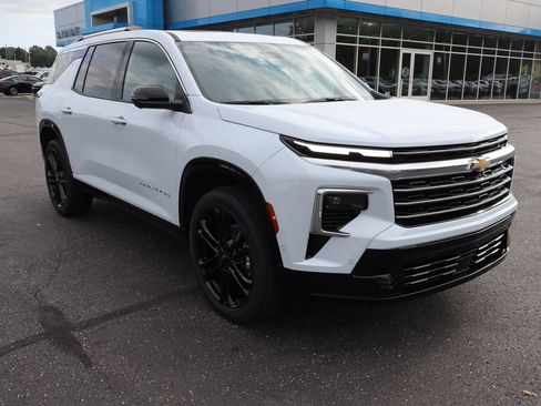 New 2026 Chevrolet Traverse High Country AWD/4WD image 2