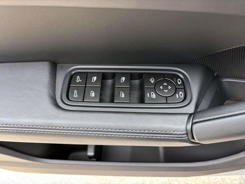 Certified 2024 Porsche Cayenne image 24