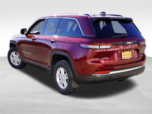 Certified 2023 Jeep Grand Cherokee Laredo w/ Luxury Tech Group I image 7