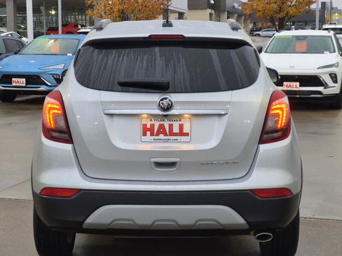 Used 2019 Buick Encore Preferred image 5