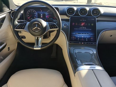 Used 2022 Mercedes-Benz C 300 Sedan image 28