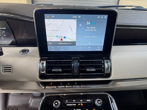 Used 2020 Lincoln Navigator Reserve w/ Luxury Package AWD/4WD image 17