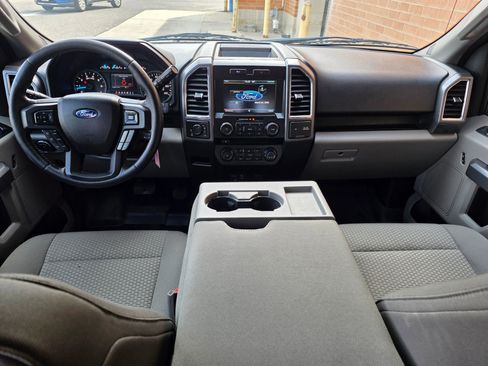 Used 2015 Ford F150 XLT w/ Equipment Group 302A Luxury AWD/4WD image 18