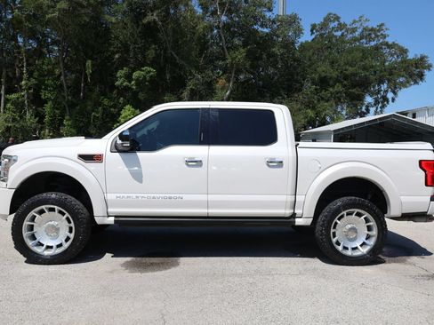 Used 2019 Ford F150 Lariat w/ Equipment Group 502A Luxury AWD/4WD image 9