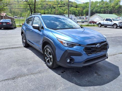 Used 2024 Subaru Crosstrek 2.0i Premium image 6