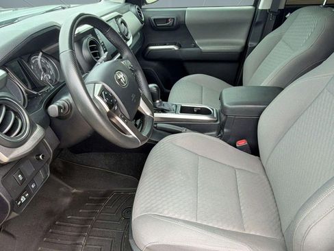 Used 2023 Toyota Tacoma SR5 w/ Technology Package AWD/4WD image 5
