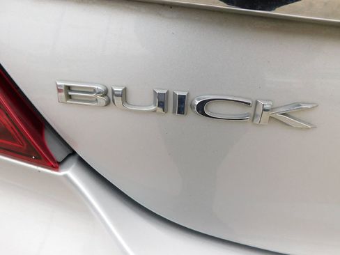 Used 2016 Buick Regal Premium image 12