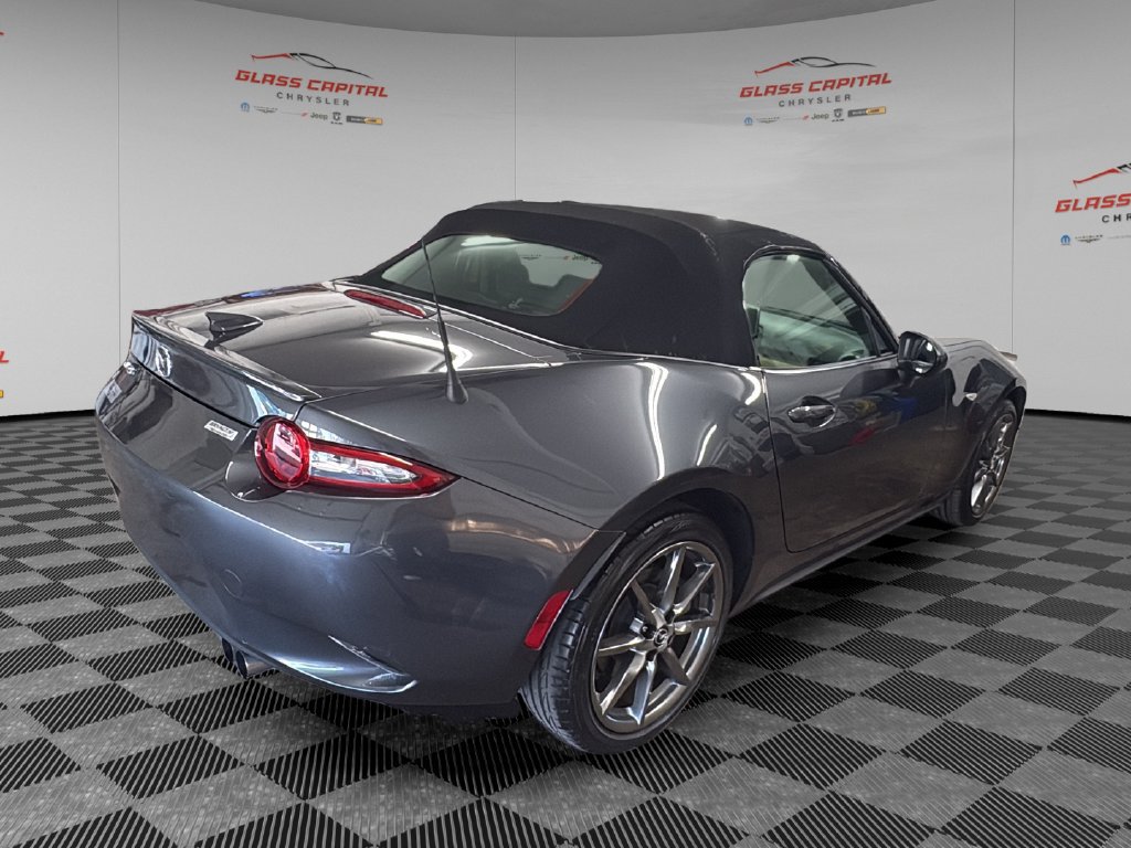 Used 2016 MAZDA MX-5 Miata Grand Touring RWD image 7