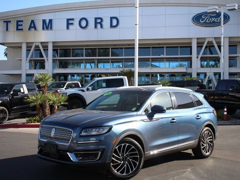 Used 2019 Lincoln Nautilus Reserve FWD image 2