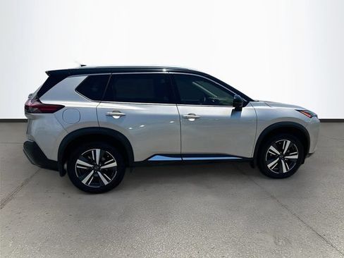 Certified 2023 Nissan Rogue SL FWD image 28