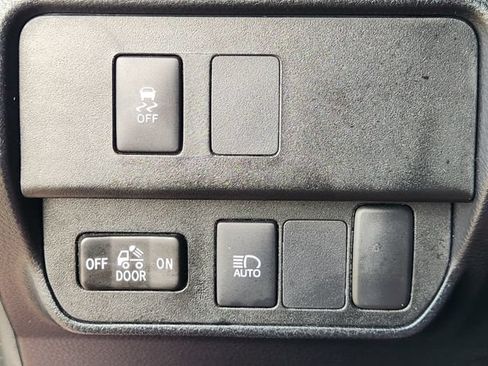 Used 2023 Toyota Tacoma SR5 RWD image 21