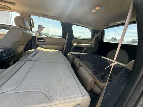 Used 2014 Toyota Sequoia Limited AWD/4WD image 14