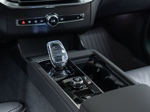 New 2026 Volvo XC90 B6 Ultra w/ Lounge Package image 20