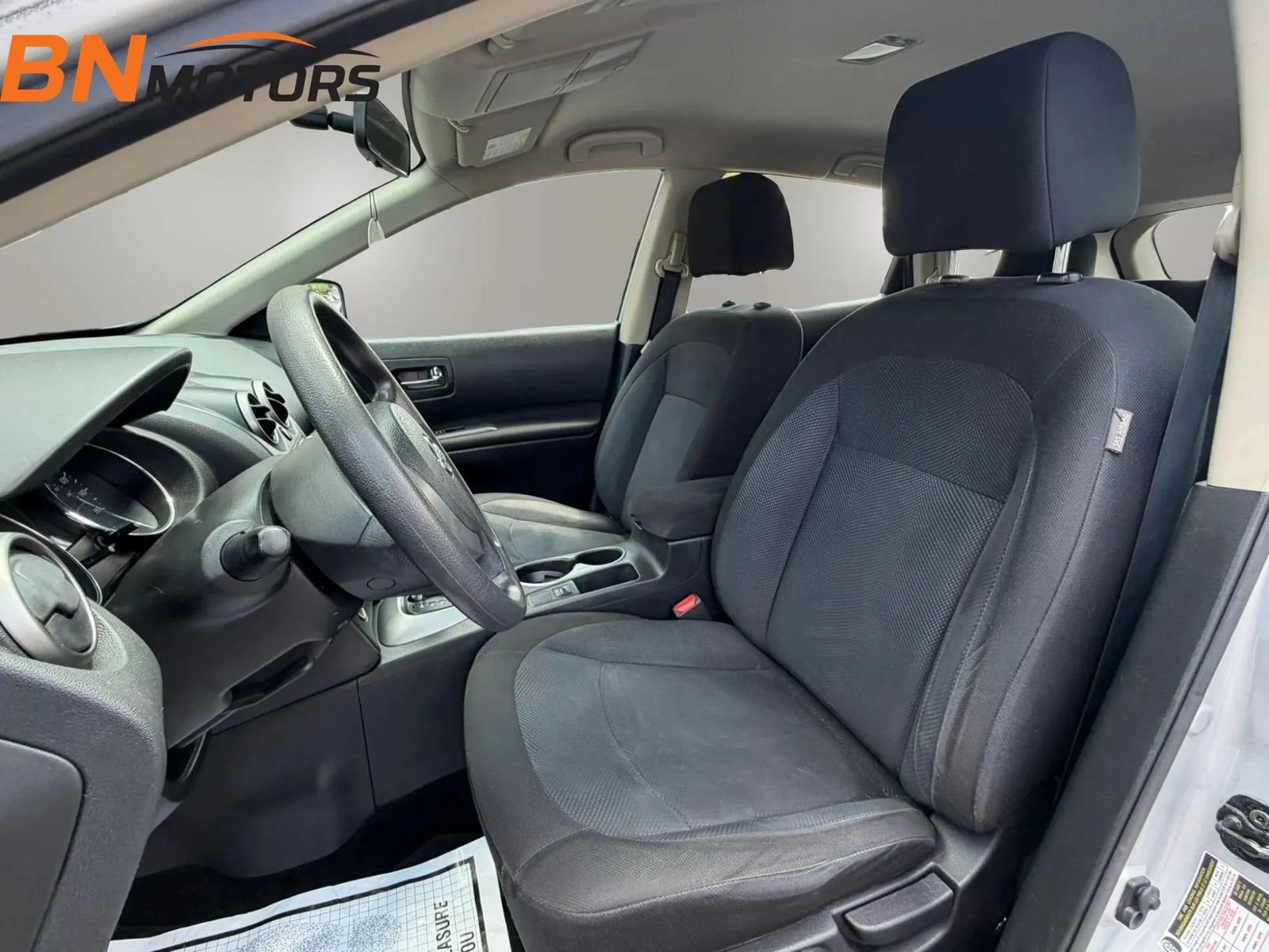 Used 2013 Nissan Rogue S FWD image 10